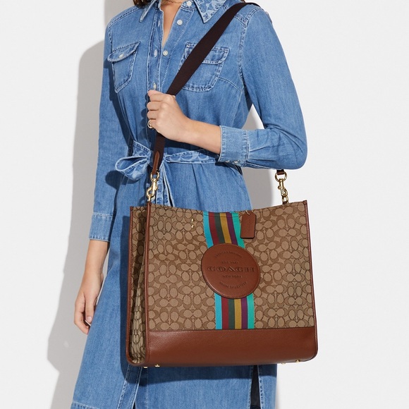 New💃Coach Dempsey Tote 40 Signature Jacquard With Stripe And Coach Patch - Picture 11 of 12